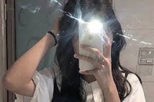 她是B站里的央视女神“黑料”被全网曝光后粉丝却更爱她了？